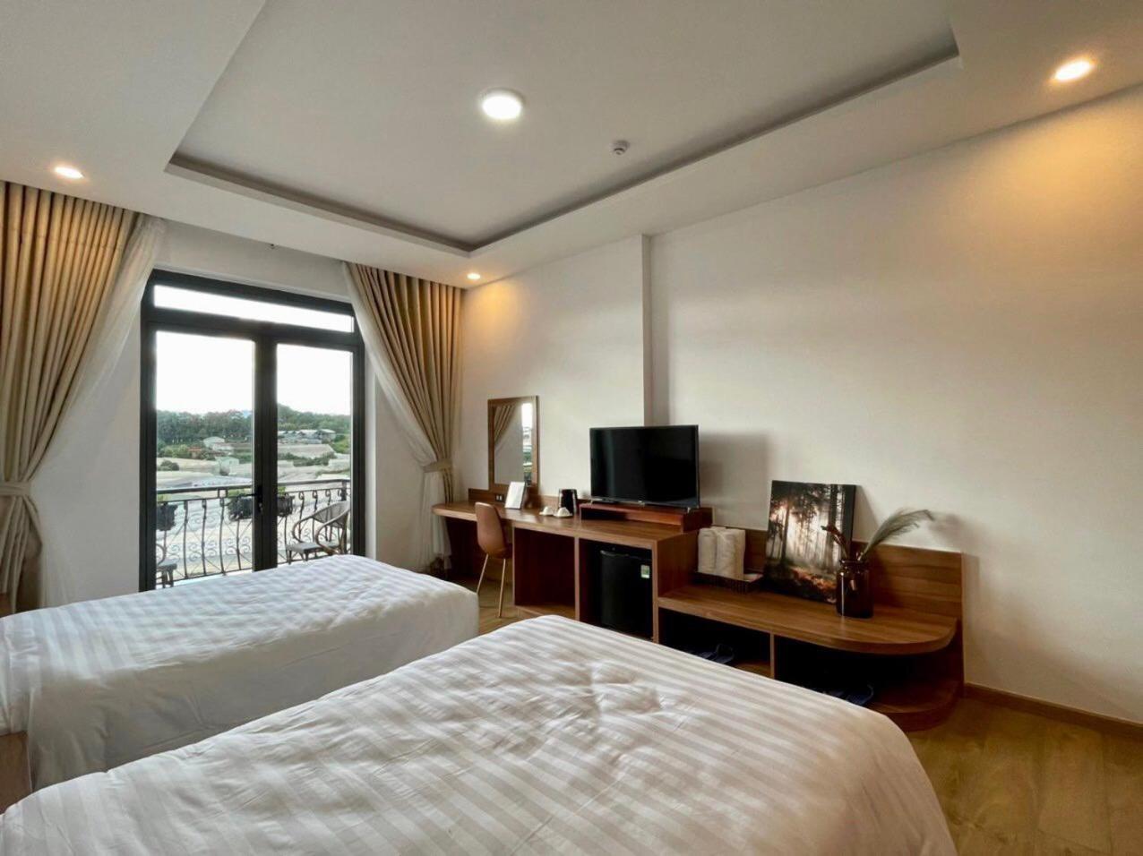 Hotel The Elegant Dalat Exterior foto