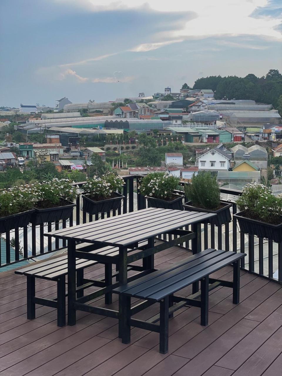 Hotel The Elegant Dalat Exterior foto