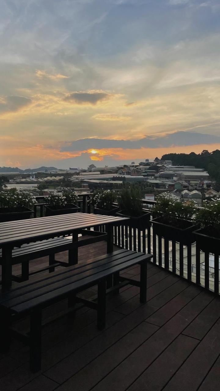 Hotel The Elegant Dalat Exterior foto